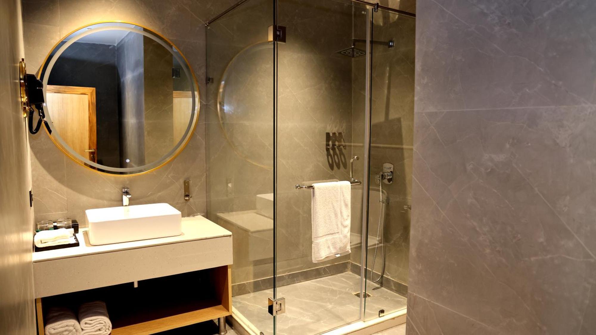 Sandoz Minerva - A Boutique Resort Масурі Екстер'єр фото