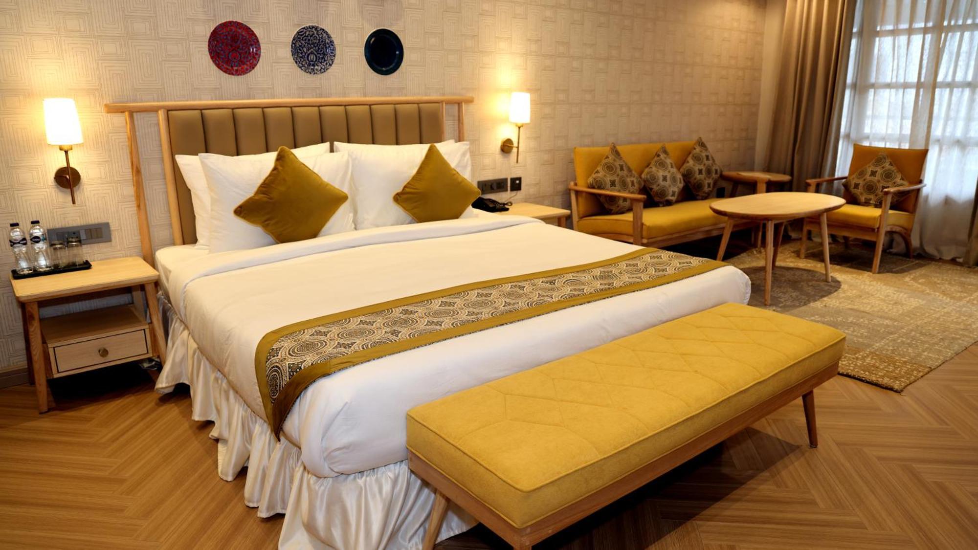 Sandoz Minerva - A Boutique Resort Масурі Екстер'єр фото