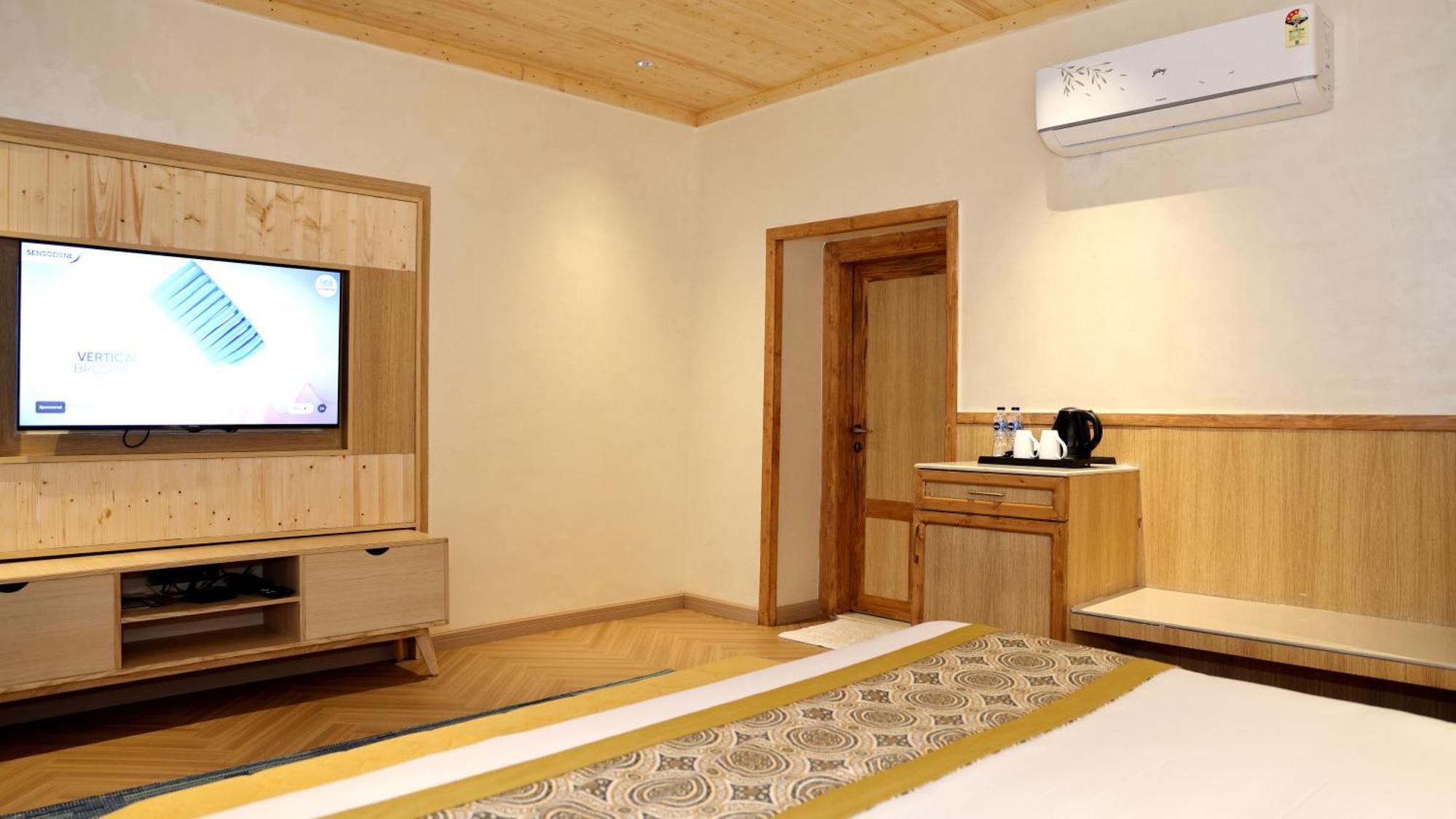 Sandoz Minerva - A Boutique Resort Масурі Екстер'єр фото